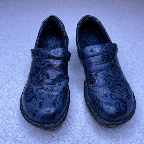 BOC Born Black Floral Embossed Clog 7 - Picture 1 of 8